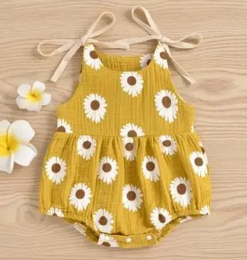 Daisy Days: Baby Girl Floral Bodysuit - Curiosity Cottage