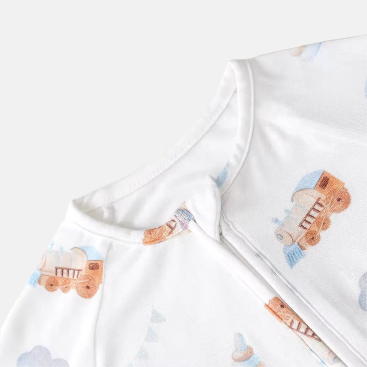 Organic Bamboo Onesies: Luxurious Comfort for Your Little One - Curiosity Cottage